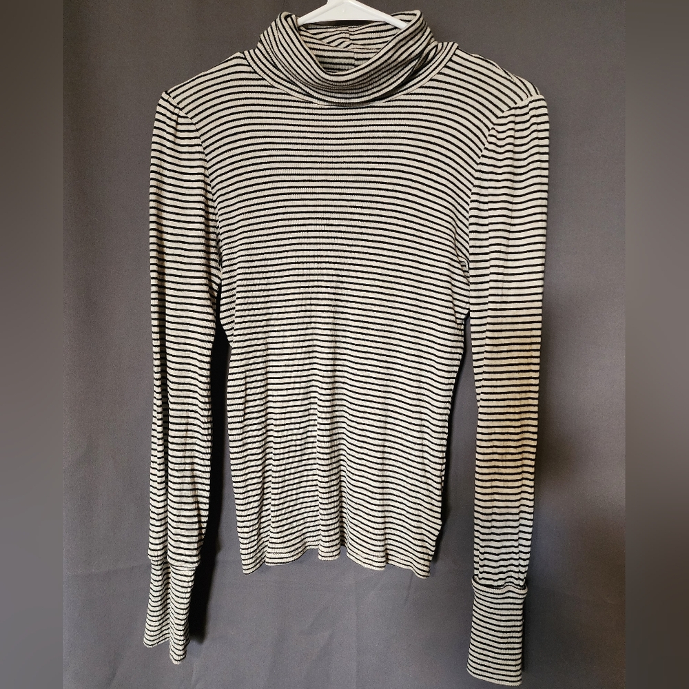 Renee C. Top, Women's size Large White with Black Stripes Renee C. Turtleneck
